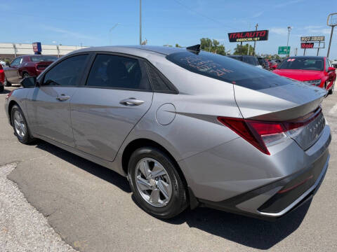 2024 Hyundai Elantra SE