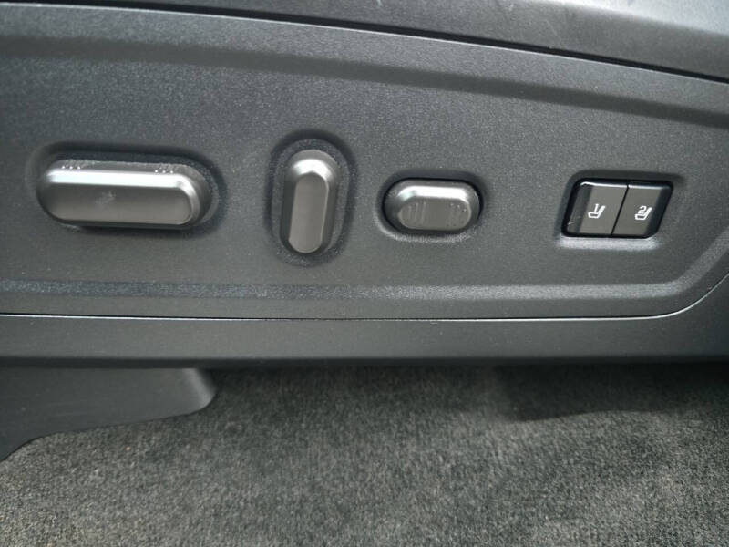 2017 Lincoln Navigator Select