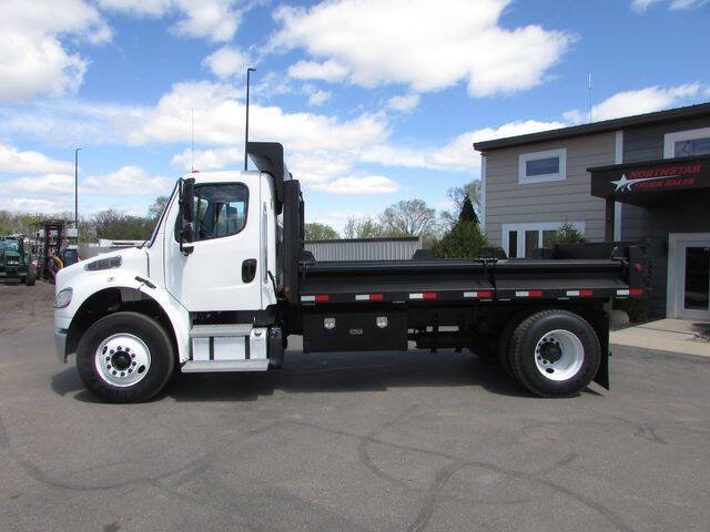 2014 Freightliner M2 106