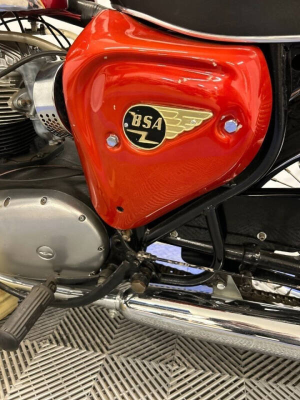 1965 BSA Lightning 650