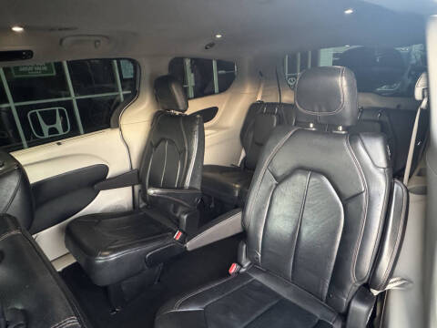 2020 Chrysler Pacifica Touring L