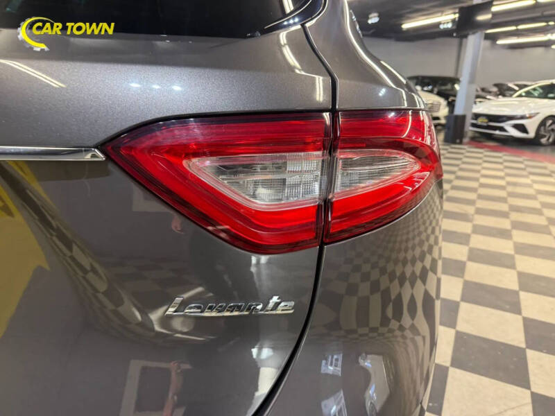 2017 Maserati Levante