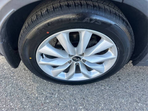 2019 Infiniti QX50 Essential