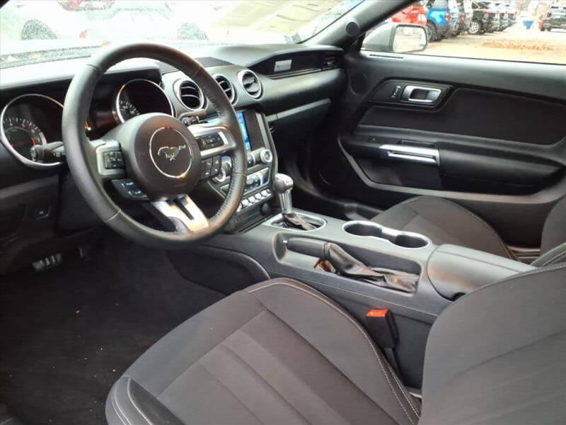 2021 Ford Mustang EcoBoost