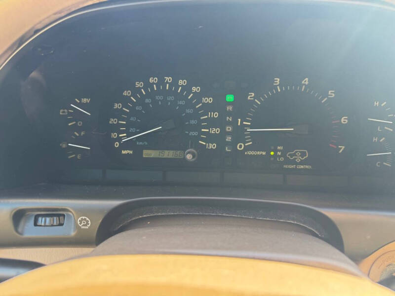 2001 Lexus LX 470