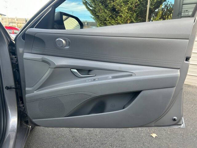 2022 Hyundai Elantra