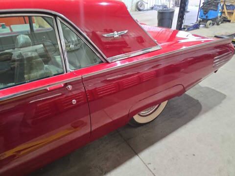 1961 Ford Thunderbird
