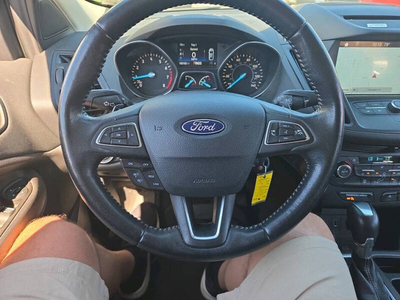 2017 Ford Escape SE