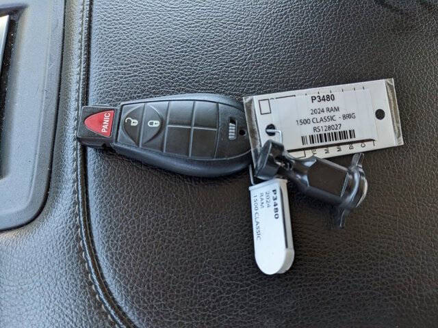 2024 RAM 1500 Classic SLT