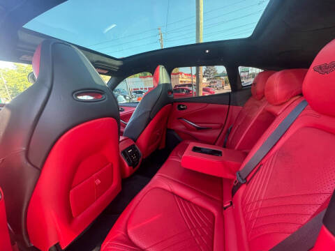 2021 Aston Martin DBX