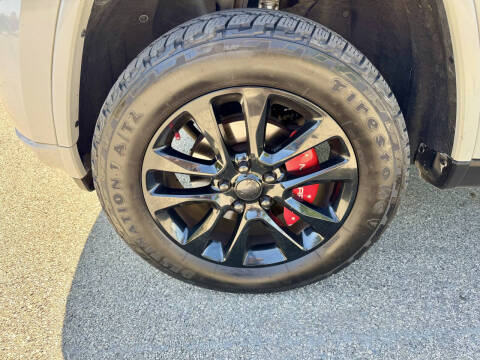 2017 Jeep Grand Cherokee Laredo