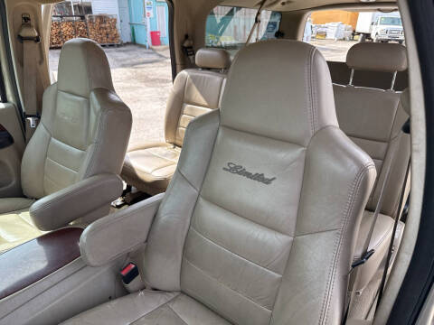 2005 Ford Excursion Limited