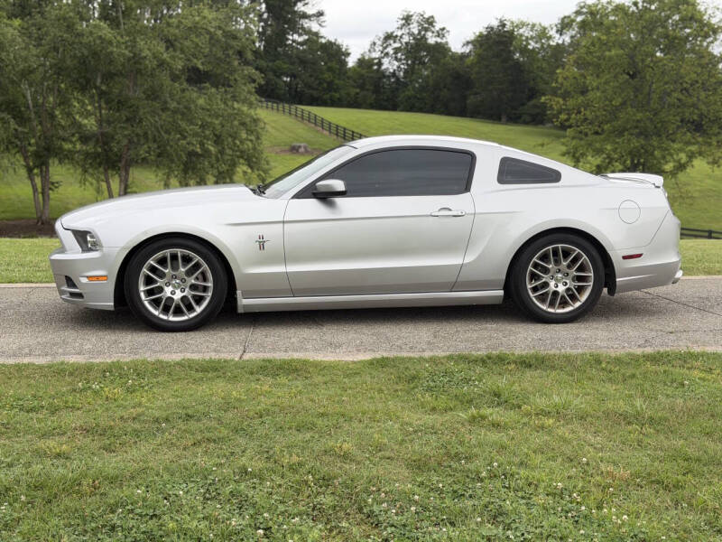 2013 Ford Mustang V6