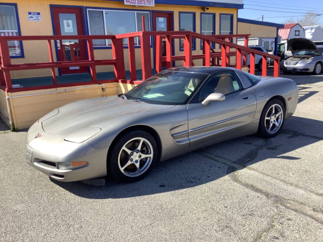 Gold 1998 Chevrolet Corvette Base 2dr Hatchback 1