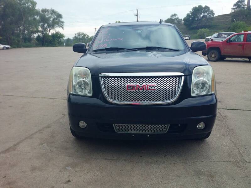 2007 GMC Yukon for sale at Barney's Used Cars in Sioux Falls SD