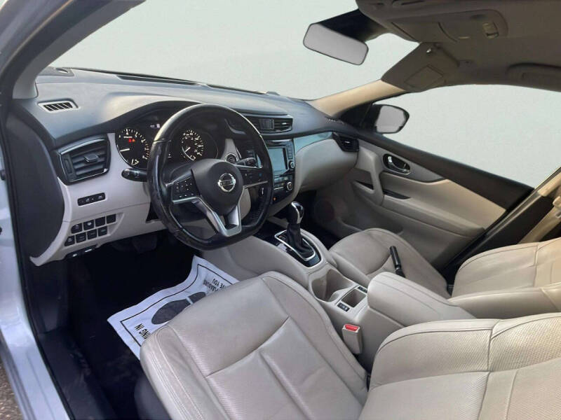 2020 Nissan Rogue Sport SL