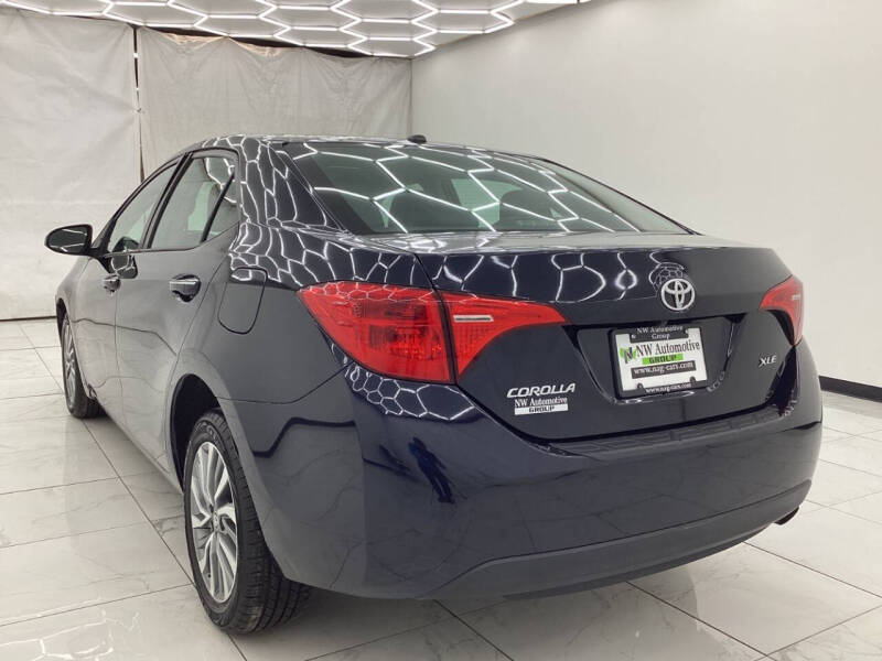 2019 Toyota Corolla XLE
