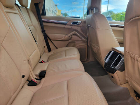 2011 Porsche Cayenne Tiptronic