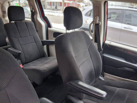 2014 Dodge Grand Caravan American Value Package