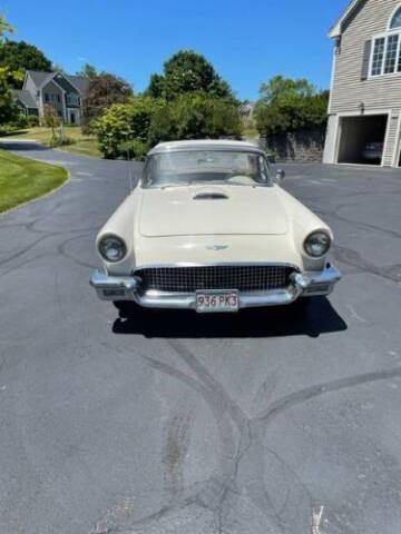 1957 Ford Thunderbird