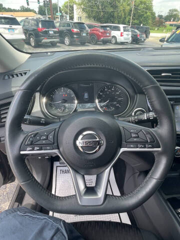 2017 Nissan Rogue SL