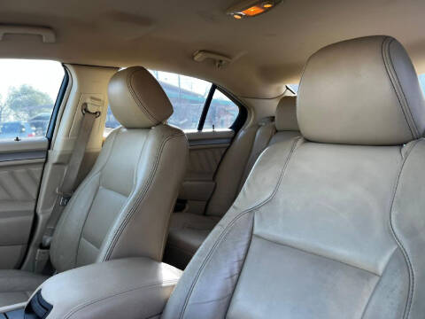 2013 Ford Taurus SEL