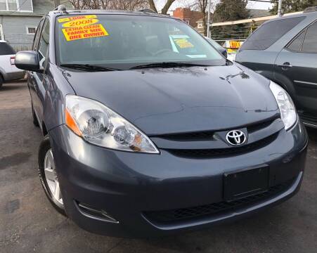 2008 Toyota Sienna for sale at Jeff Auto Sales INC in Chicago IL