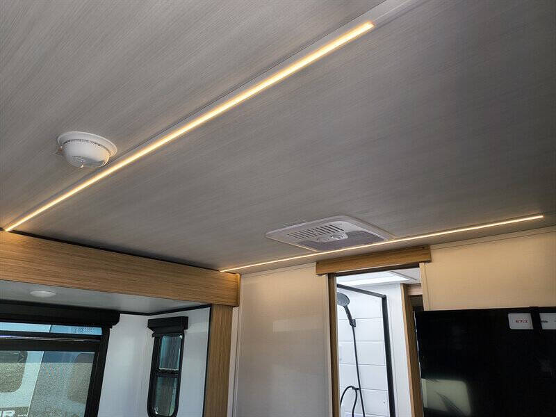 2026 Keystone RV REIGN 19RK