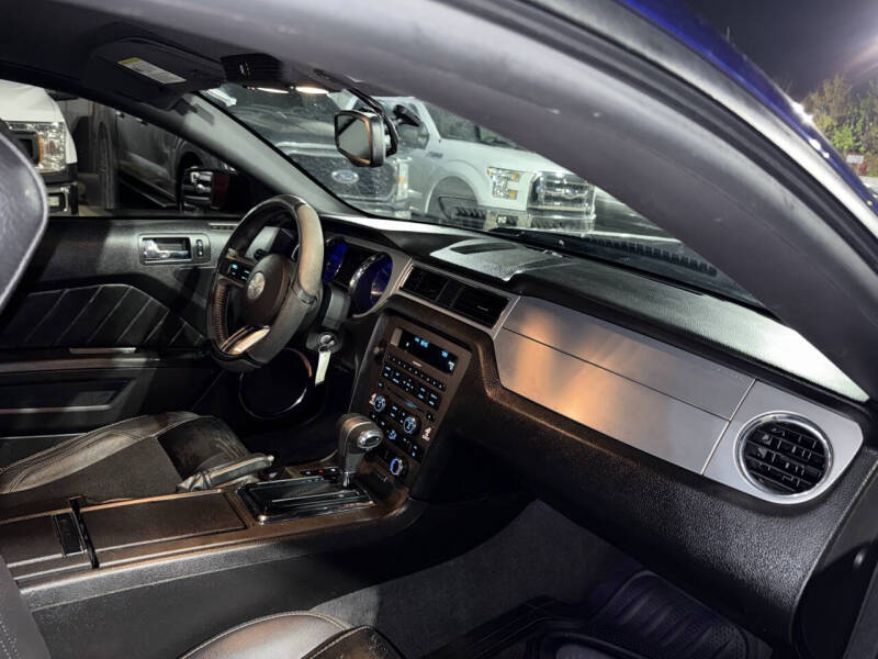 2011 Ford Mustang V6 Premium