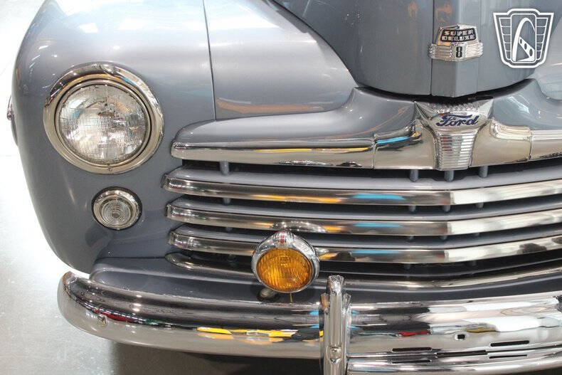 1947 Ford Super Deluxe