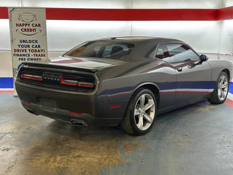 2015 Dodge Challenger SXT