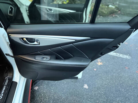 2021 Infiniti Q50 Luxe