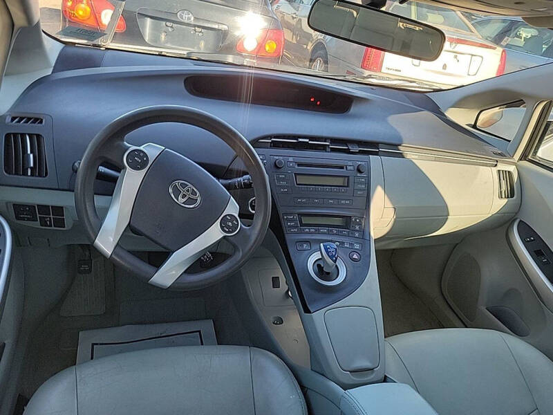 2010 Toyota Prius II