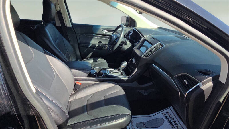 2018 Ford Edge Titanium