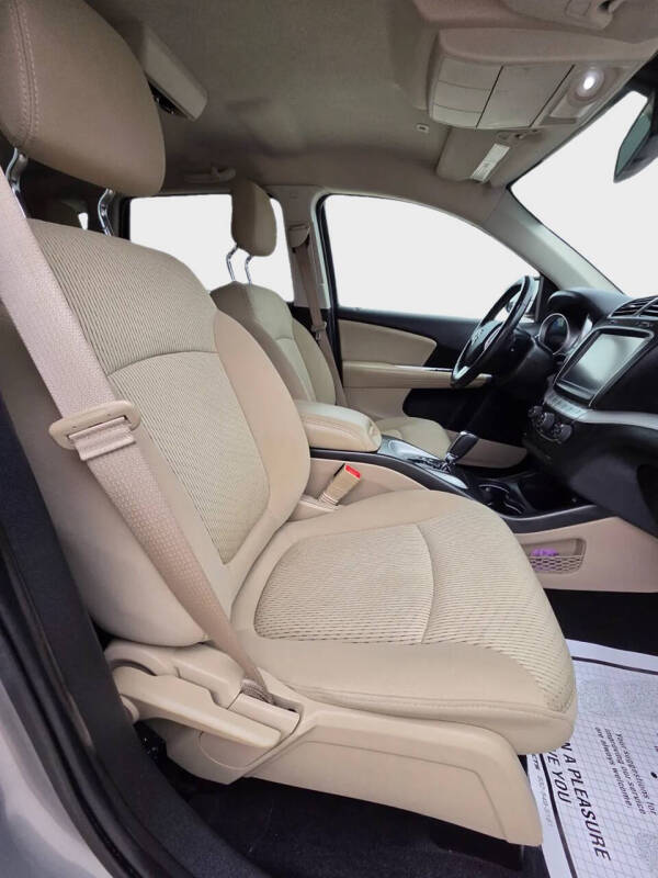 2019 Dodge Journey SE
