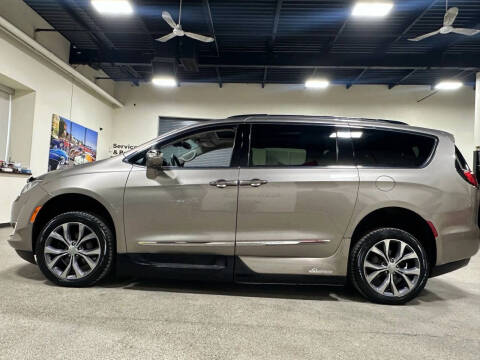 2017 Chrysler Pacifica Limited