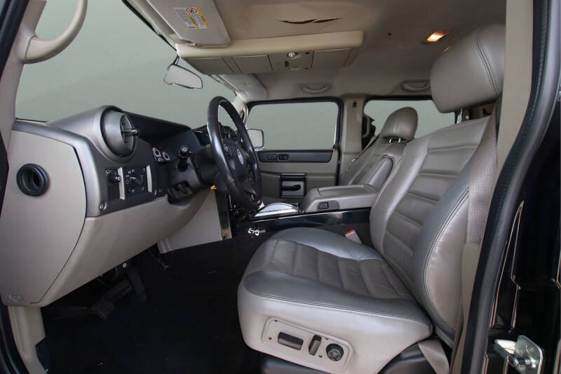 2004 HUMMER H2