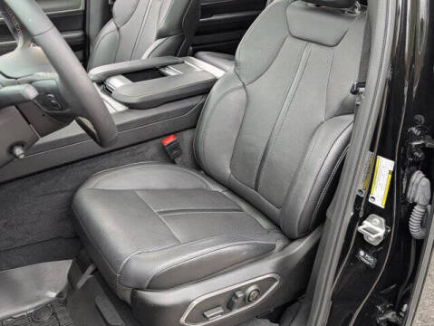 2024 Jeep Wagoneer Carbide