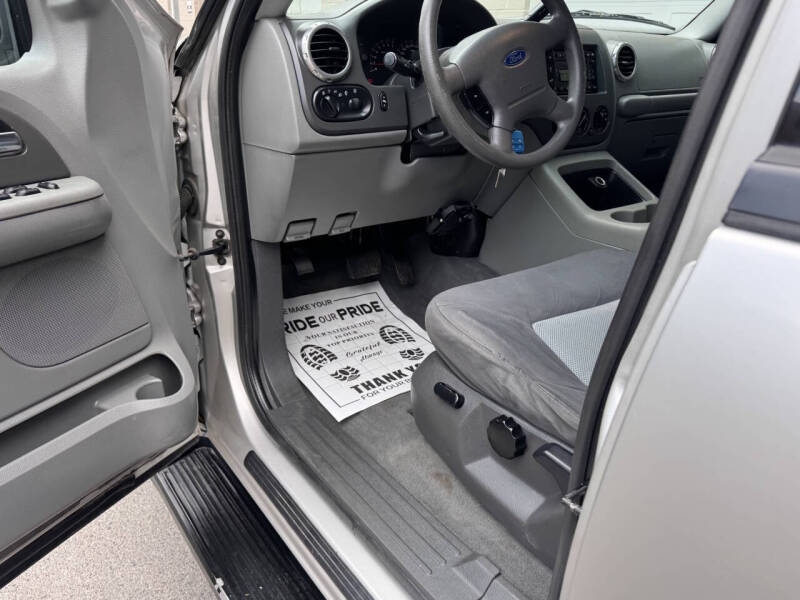 2004 Ford Expedition