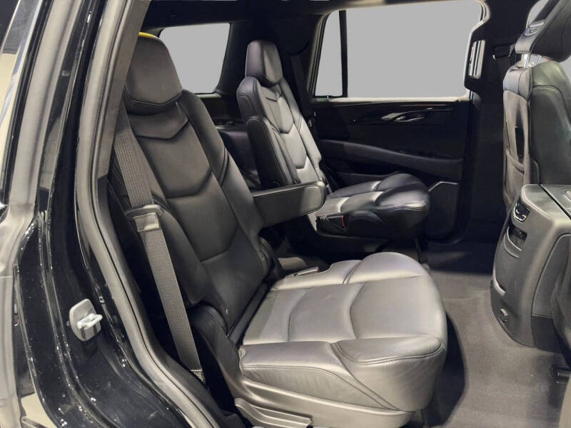 2019 Cadillac Escalade Platinum