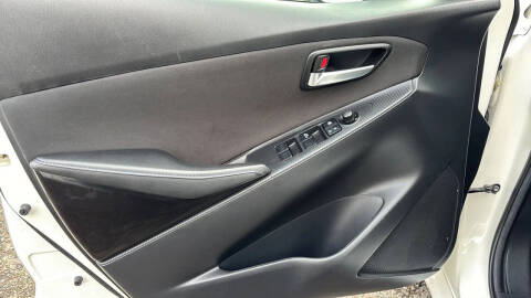 2017 Toyota Yaris iA