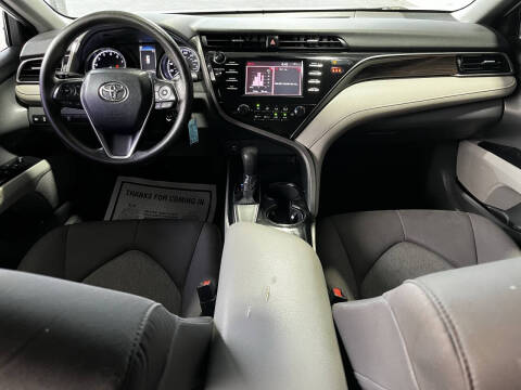 2019 Toyota Camry LE