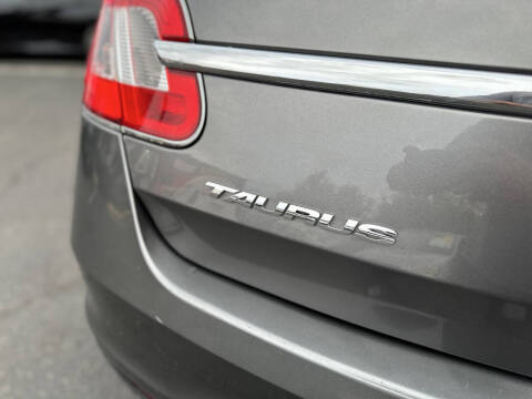 2011 Ford Taurus Limited