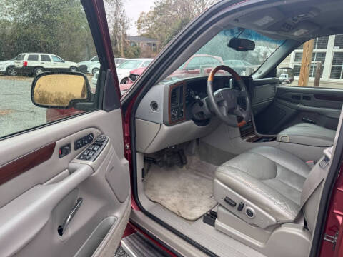 2003 Cadillac Escalade