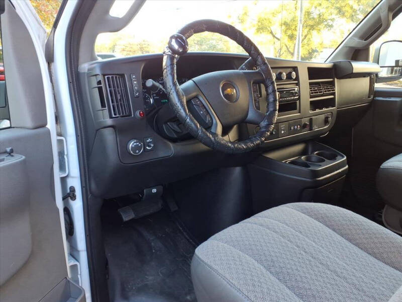 2023 Chevrolet Express 2500