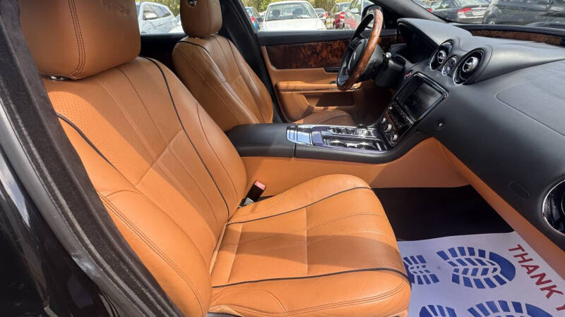 2013 Jaguar XJ