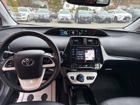 2017 Toyota Prius Four Touring