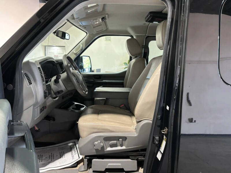 2017 Nissan NV
