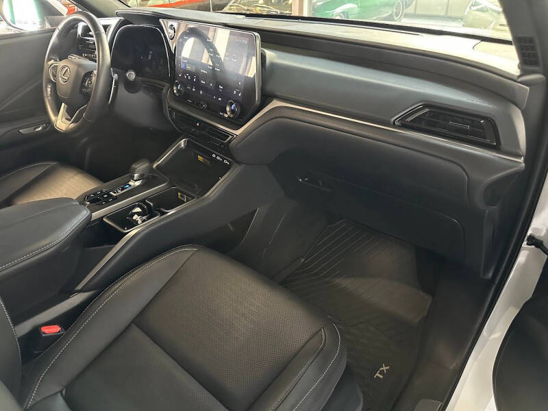 2024 Lexus TX 350 Premium