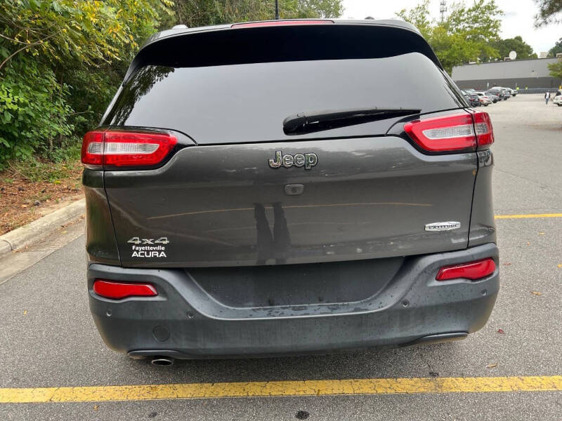 2018 Jeep Cherokee Latitude Plus
